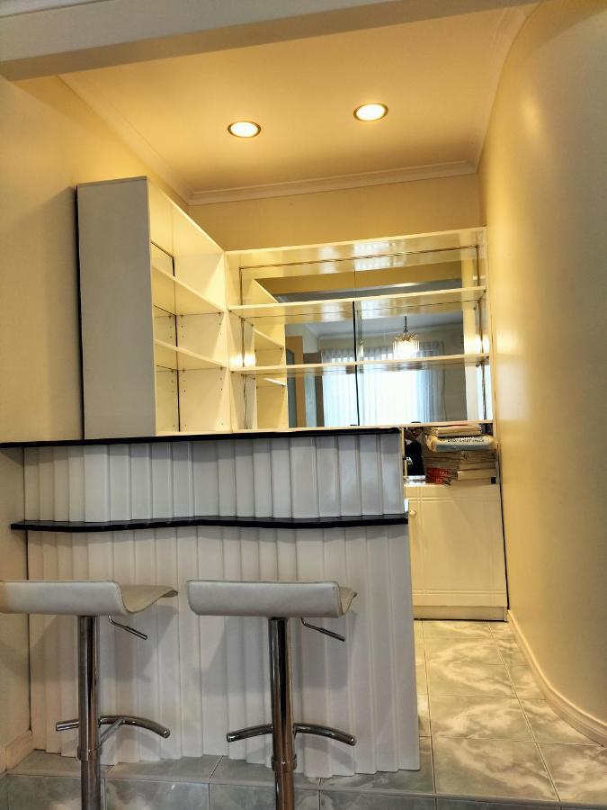 12 Mins To Mel Airport-Good Wood House Apartment Saint Albans Luaran gambar