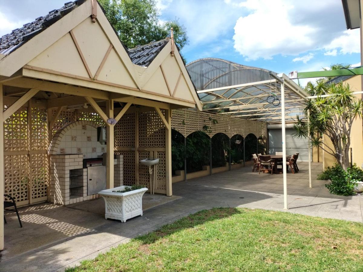 12 Mins To Mel Airport-Good Wood House Apartment Saint Albans Luaran gambar